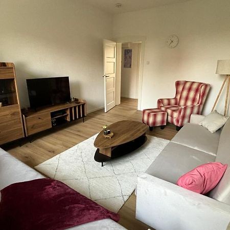 Bitterfelder Cityapartment Im Dichterviertel Екстер'єр фото