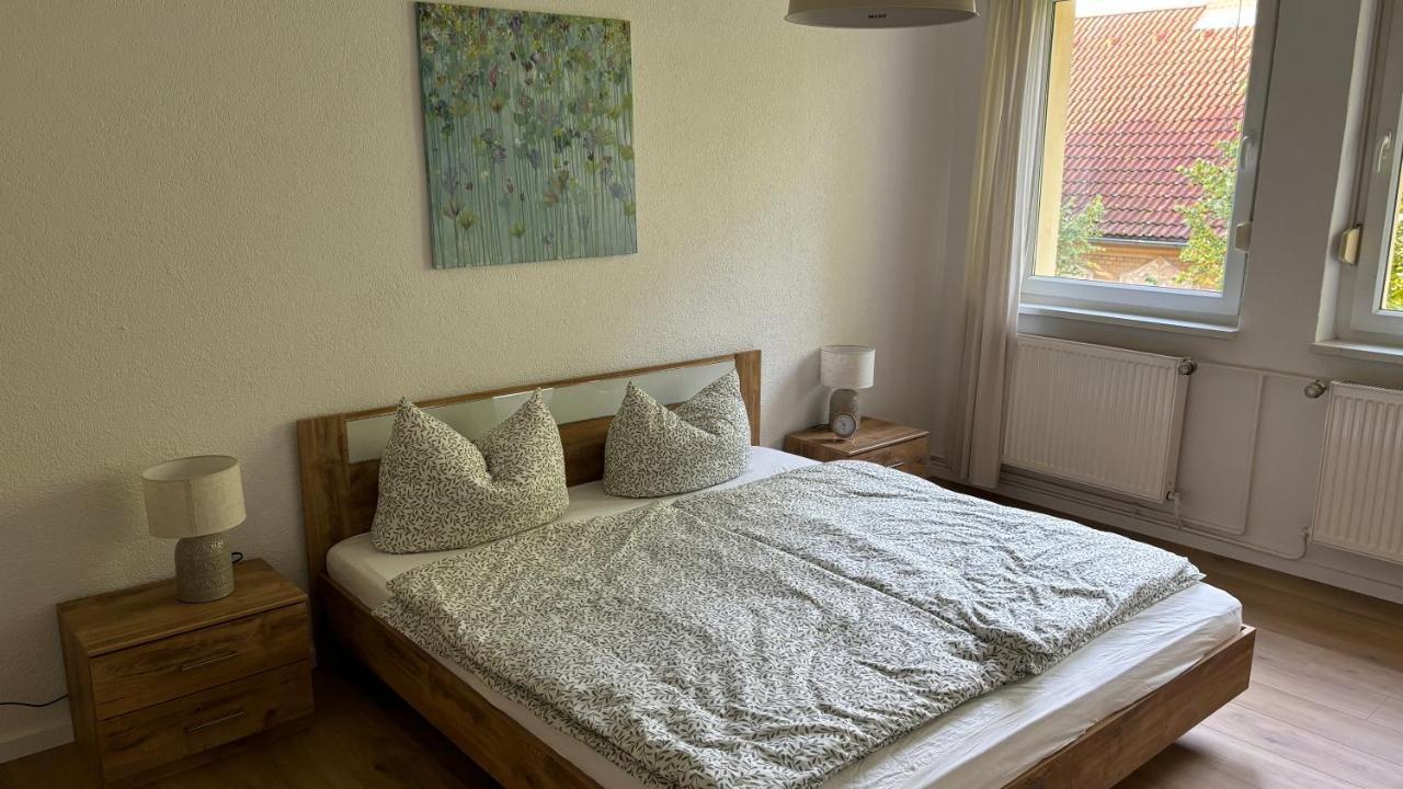 Bitterfelder Cityapartment Im Dichterviertel Екстер'єр фото